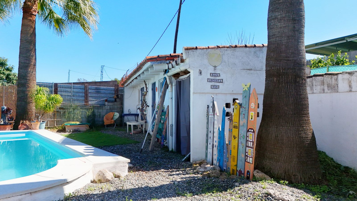 Se vende Pareada de 5 dormitorios en Costa Del Sol, Málaga, España