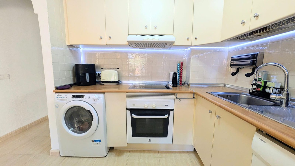 Se vende Apartamento Planta Media de 1 dormitorios en Costa Del Sol, Málaga, España