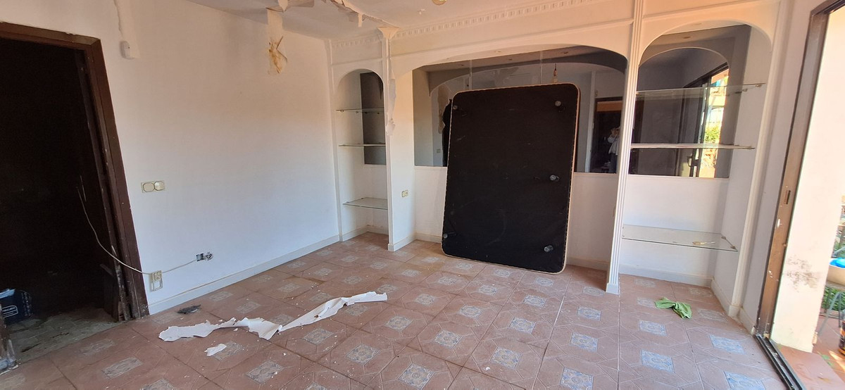 4 Bed Townhouse for sale in Torreblanca Costa Del Sol, Málaga, Spain