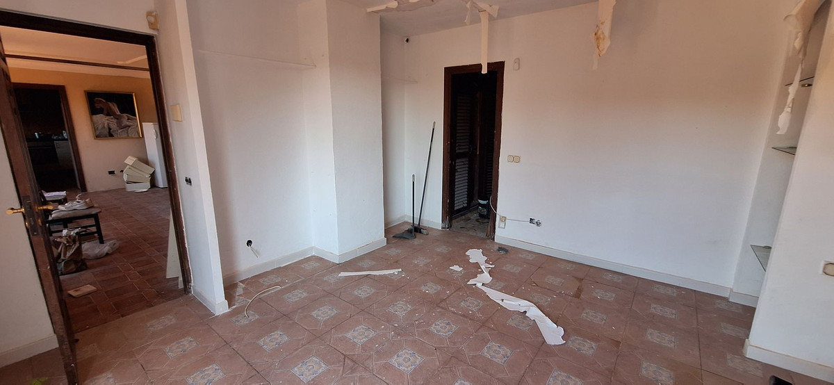 4 Bed Townhouse for sale in Torreblanca Costa Del Sol, Málaga, Spain