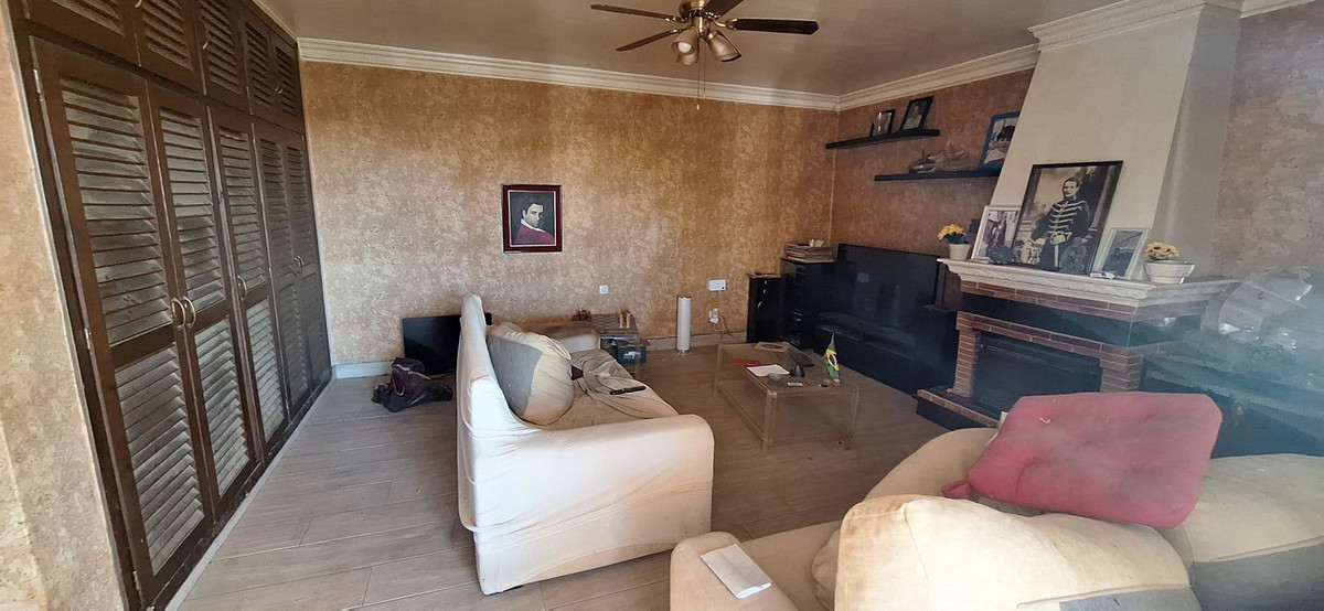 4 Bed Townhouse for sale in Torreblanca Costa Del Sol, Málaga, Spain