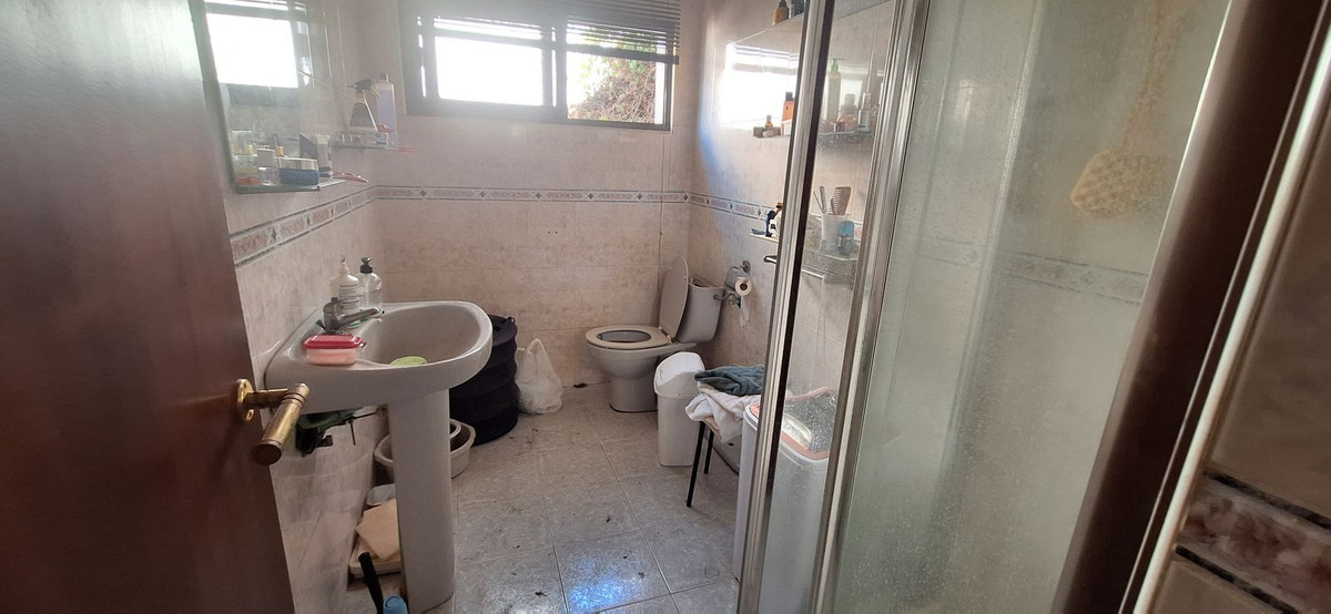4 Bed Townhouse for sale in Torreblanca Costa Del Sol, Málaga, Spain