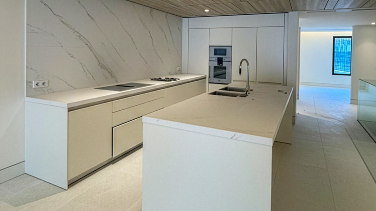 Se vende Apartamento Planta Baja de 4 dormitorios en Costa Del Sol, Málaga, España