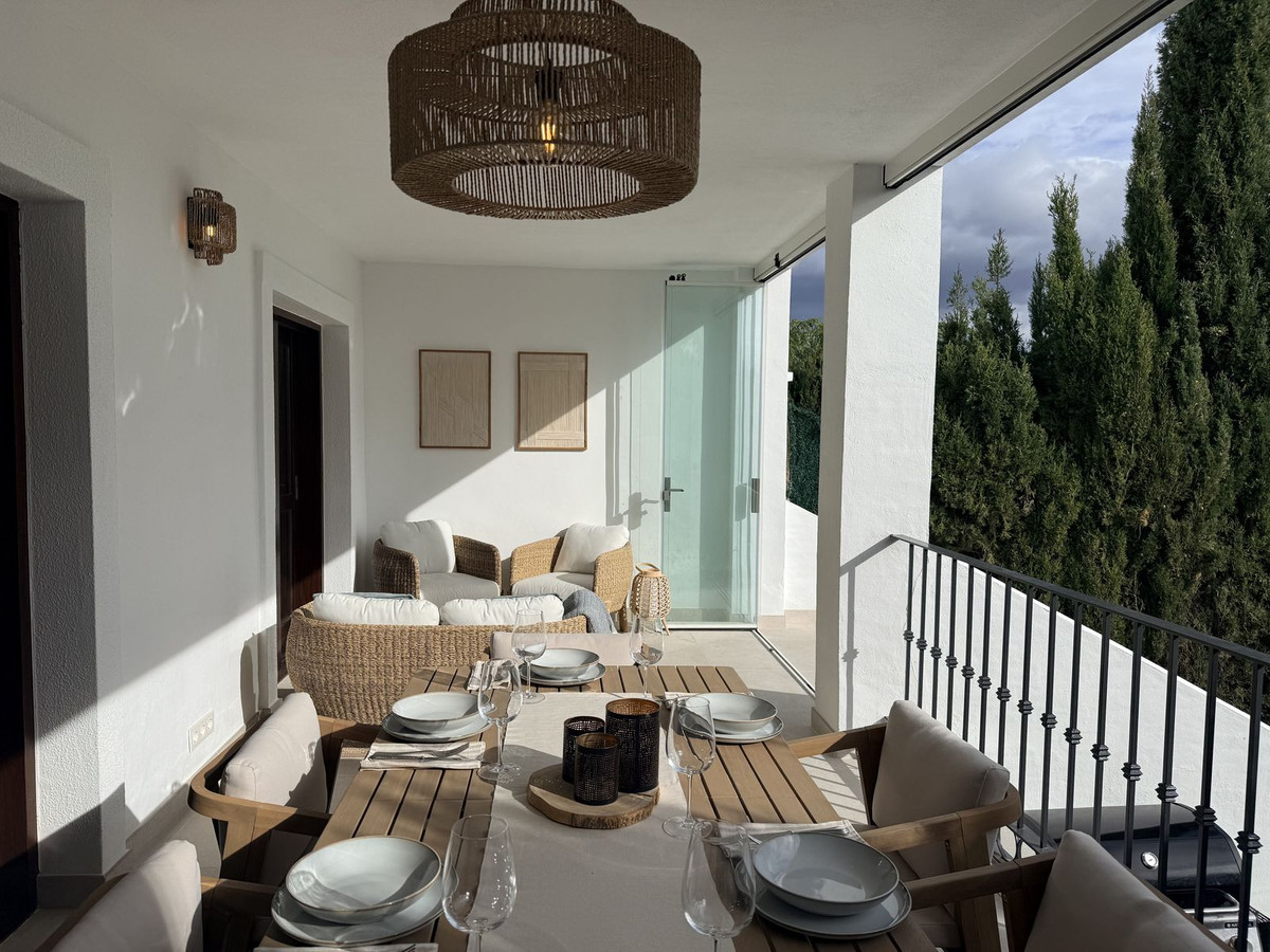4 Bed Townhouse for sale in Estepona Costa Del Sol, Málaga, Spain