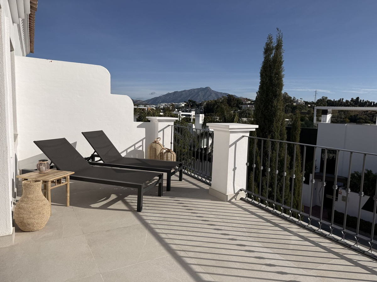 4 Bed Townhouse for sale in Estepona Costa Del Sol, Málaga, Spain