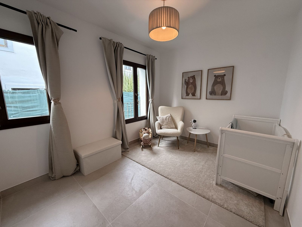4 Bed Townhouse for sale in Estepona Costa Del Sol, Málaga, Spain