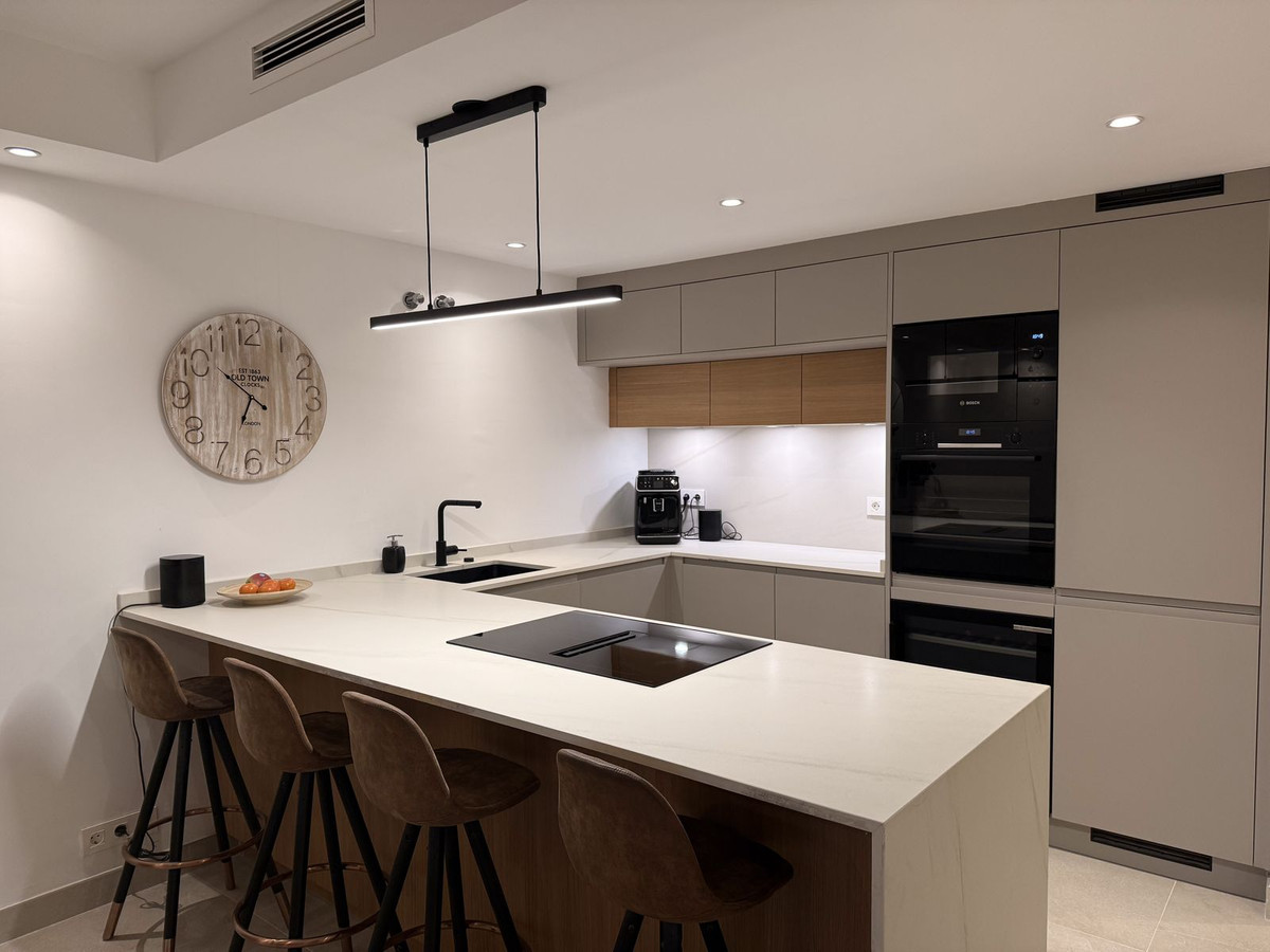 4 Bed Townhouse for sale in Estepona Costa Del Sol, Málaga, Spain