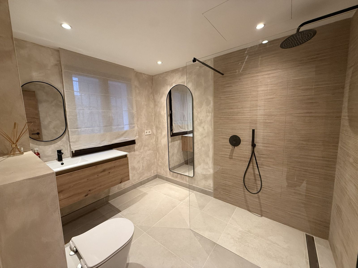 4 Bed Townhouse for sale in Estepona Costa Del Sol, Málaga, Spain