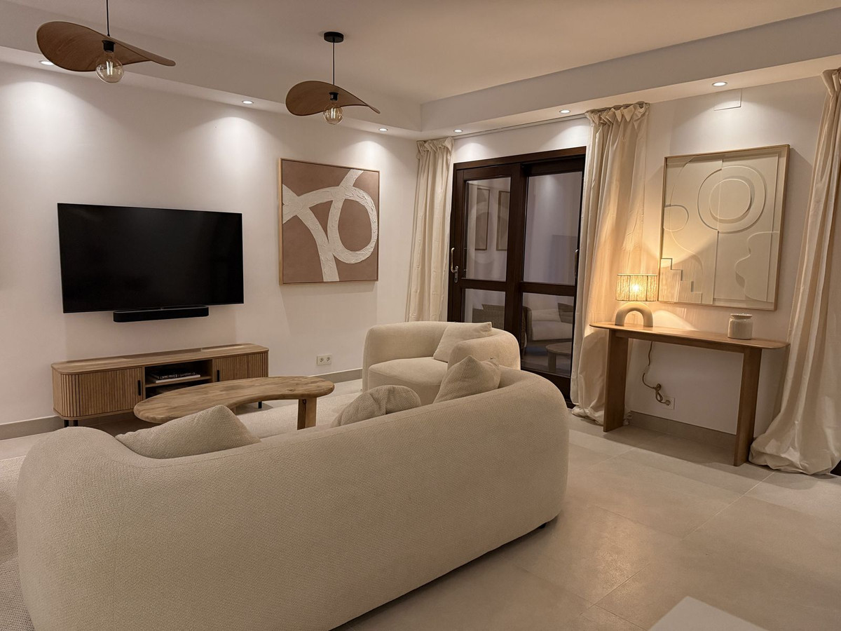 4 Bed Townhouse for sale in Estepona Costa Del Sol, Málaga, Spain