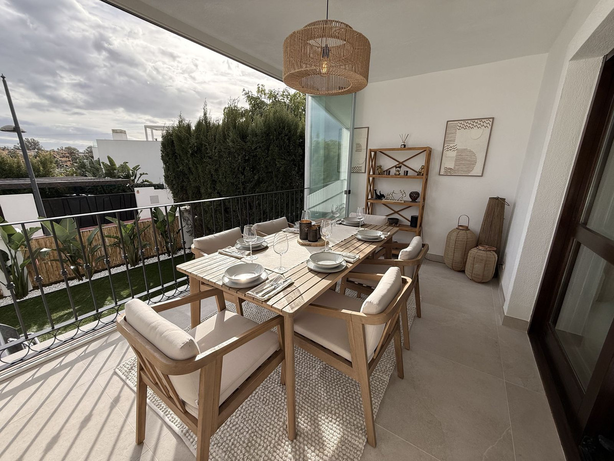 4 Bed Townhouse for sale in Estepona Costa Del Sol, Málaga, Spain