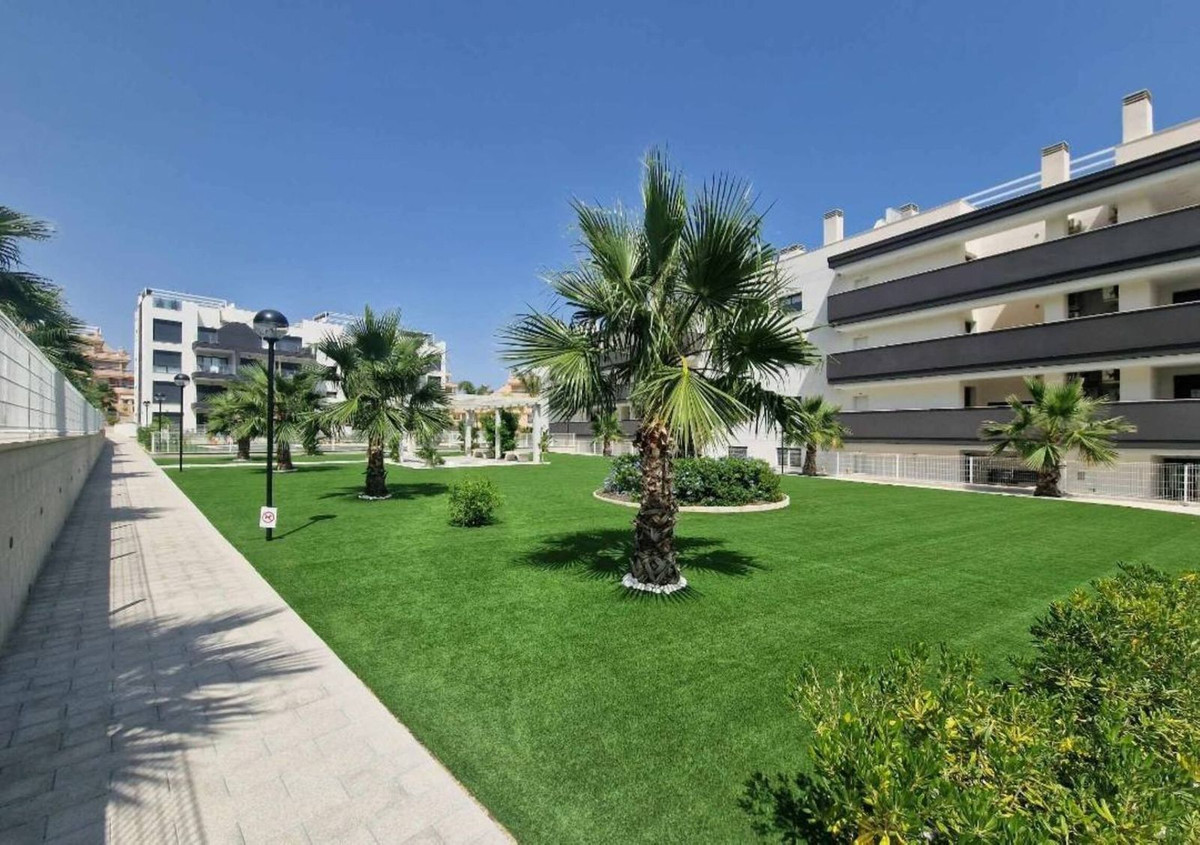2 Bed Apartment for sale in Villamartin Costa Blanca, Alicante, Spain