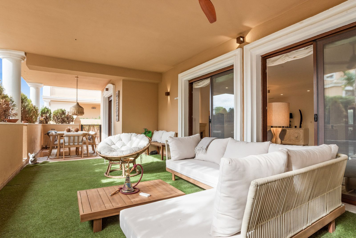 2 Bed Apartment for sale in The Golden Mile Costa Del Sol, Málaga, Spain