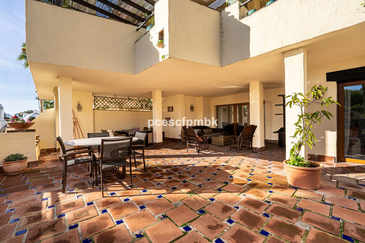 Se vende Apartamento Planta Media de 3 dormitorios en Costa Del Sol, Málaga, España