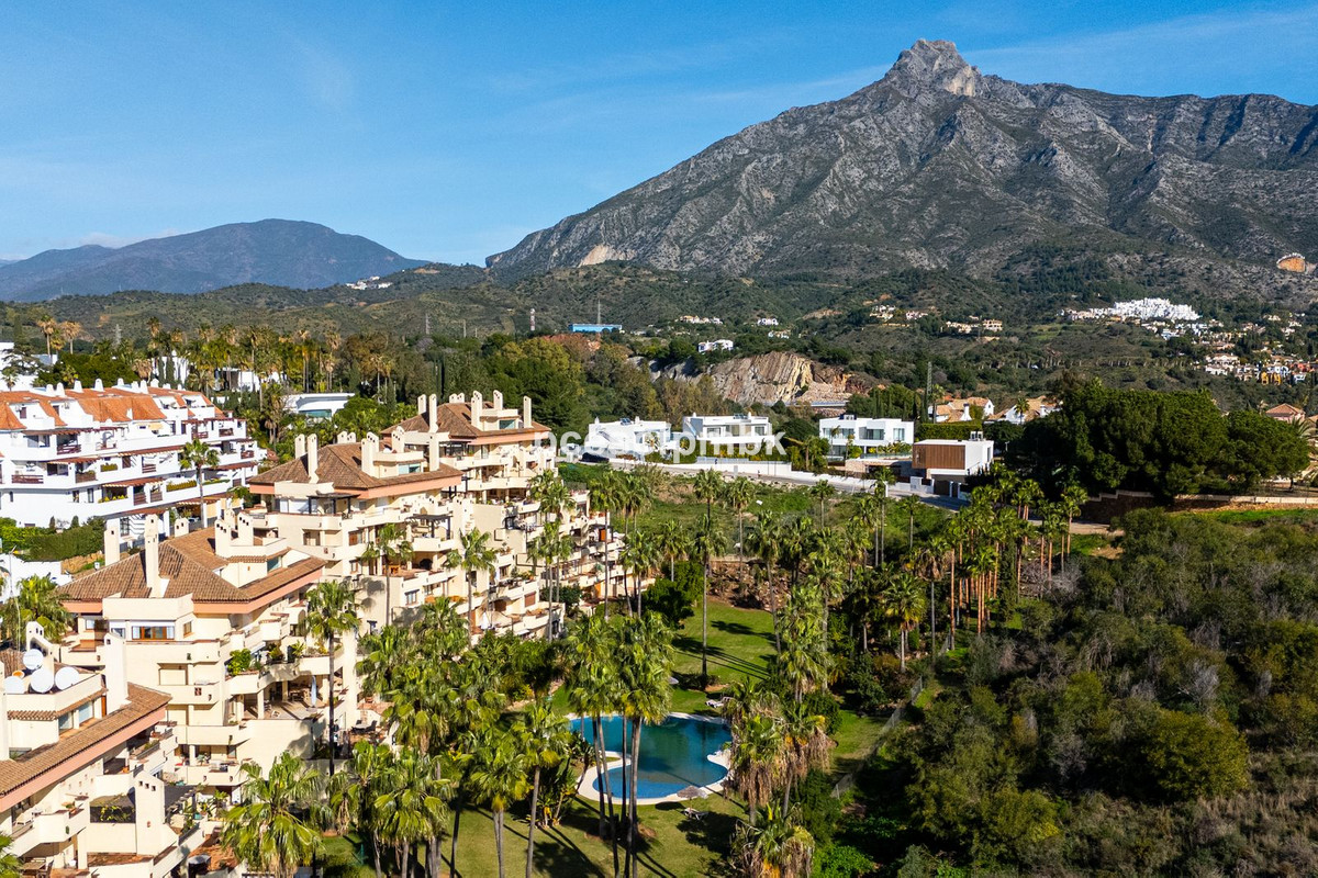 Se vende Apartamento Planta Media de 3 dormitorios en Costa Del Sol, Málaga, España