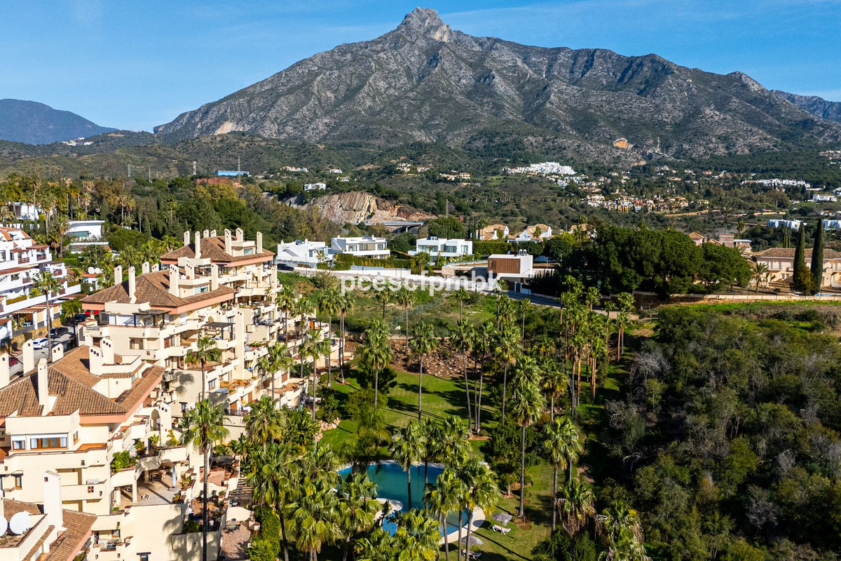 Se vende Apartamento Planta Media de 3 dormitorios en Costa Del Sol, Málaga, España