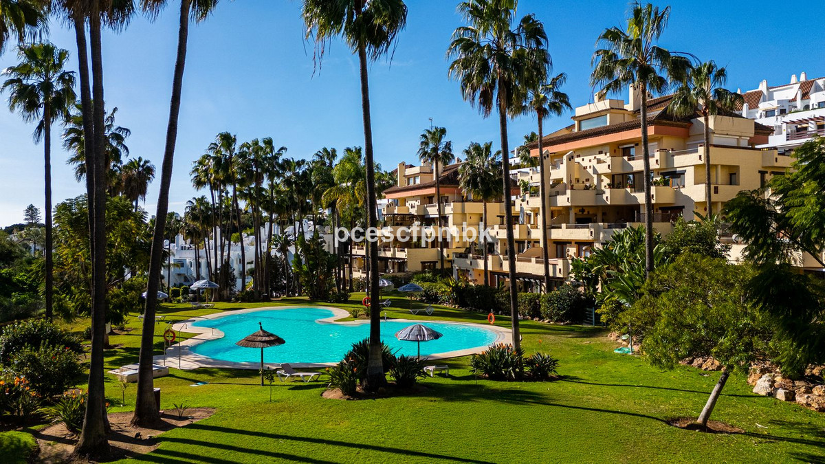 Se vende Apartamento Planta Media de 3 dormitorios en Costa Del Sol, Málaga, España