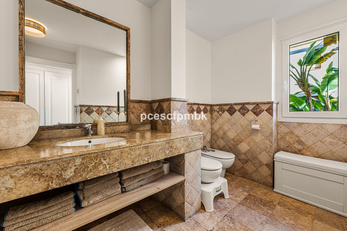 Se vende Apartamento Planta Media de 3 dormitorios en Costa Del Sol, Málaga, España