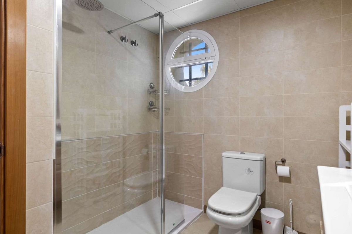 Se vende Pareada de 2 dormitorios en Costa Del Sol, Málaga, España
