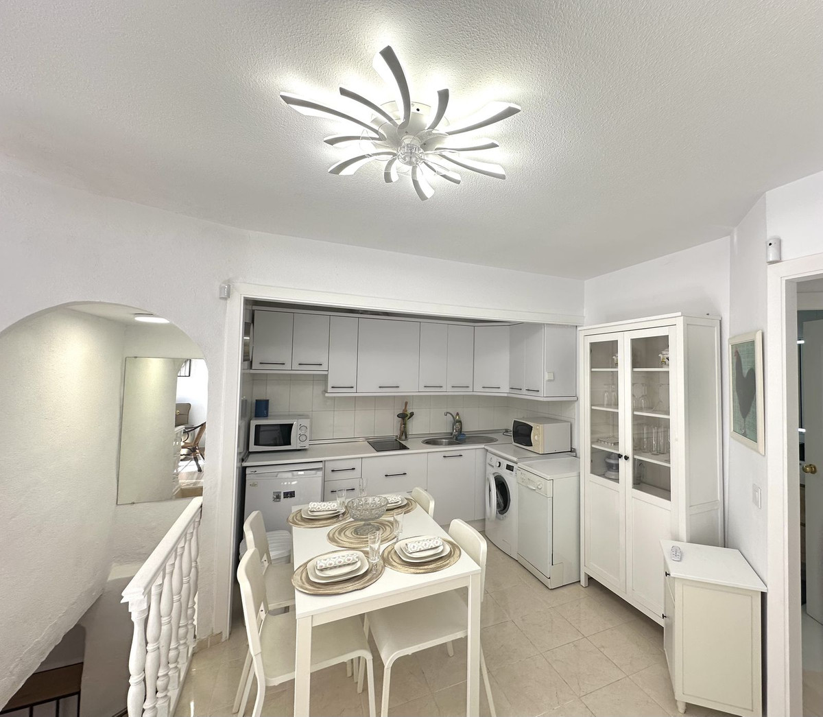 2 Bed Apartment for sale in Calahonda Costa Del Sol, Málaga, Spain