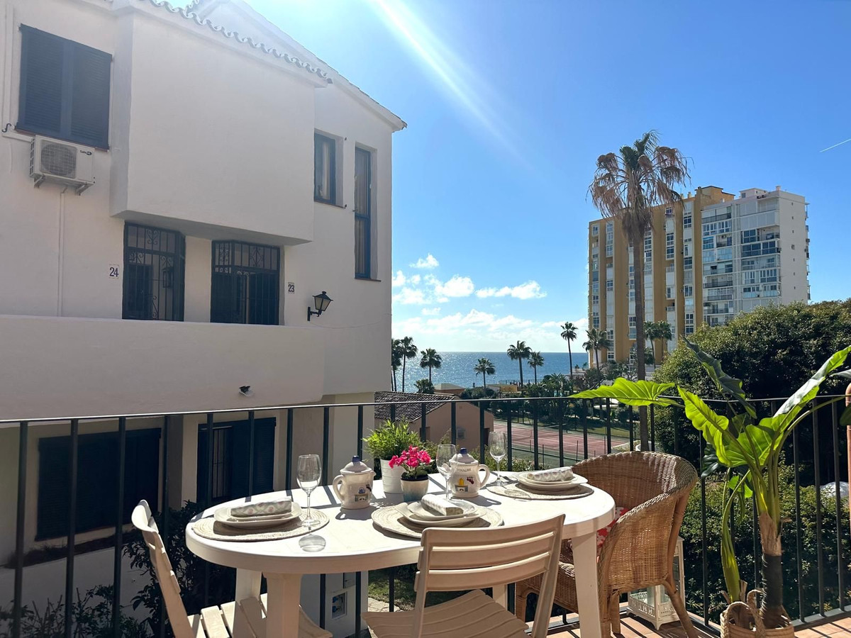 2 Bed Apartment for sale in Calahonda Costa Del Sol, Málaga, Spain