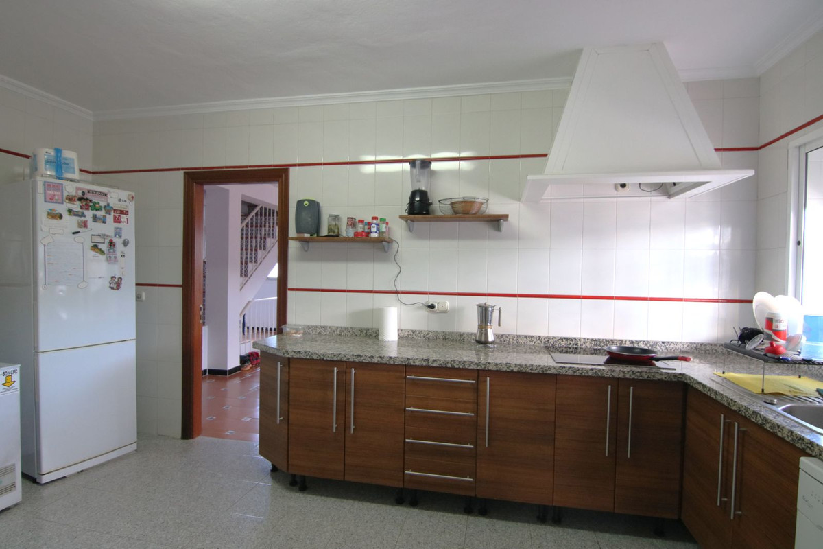 3 Bed Townhouse for sale in Alhaurín El Grande Costa Del Sol, Málaga, Spain