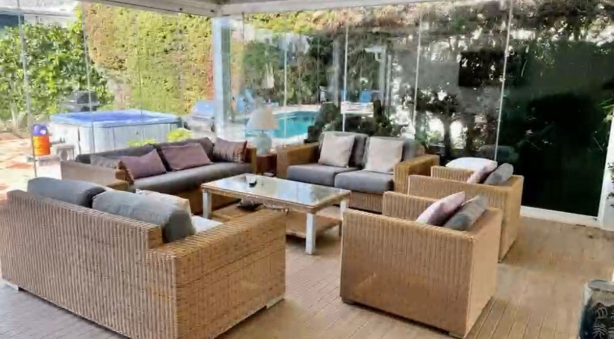 Se vende Villa - Chalet de 7 dormitorios en Costa Del Sol, Málaga, España