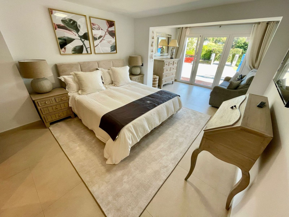 Se vende Villa - Chalet de 7 dormitorios en Costa Del Sol, Málaga, España