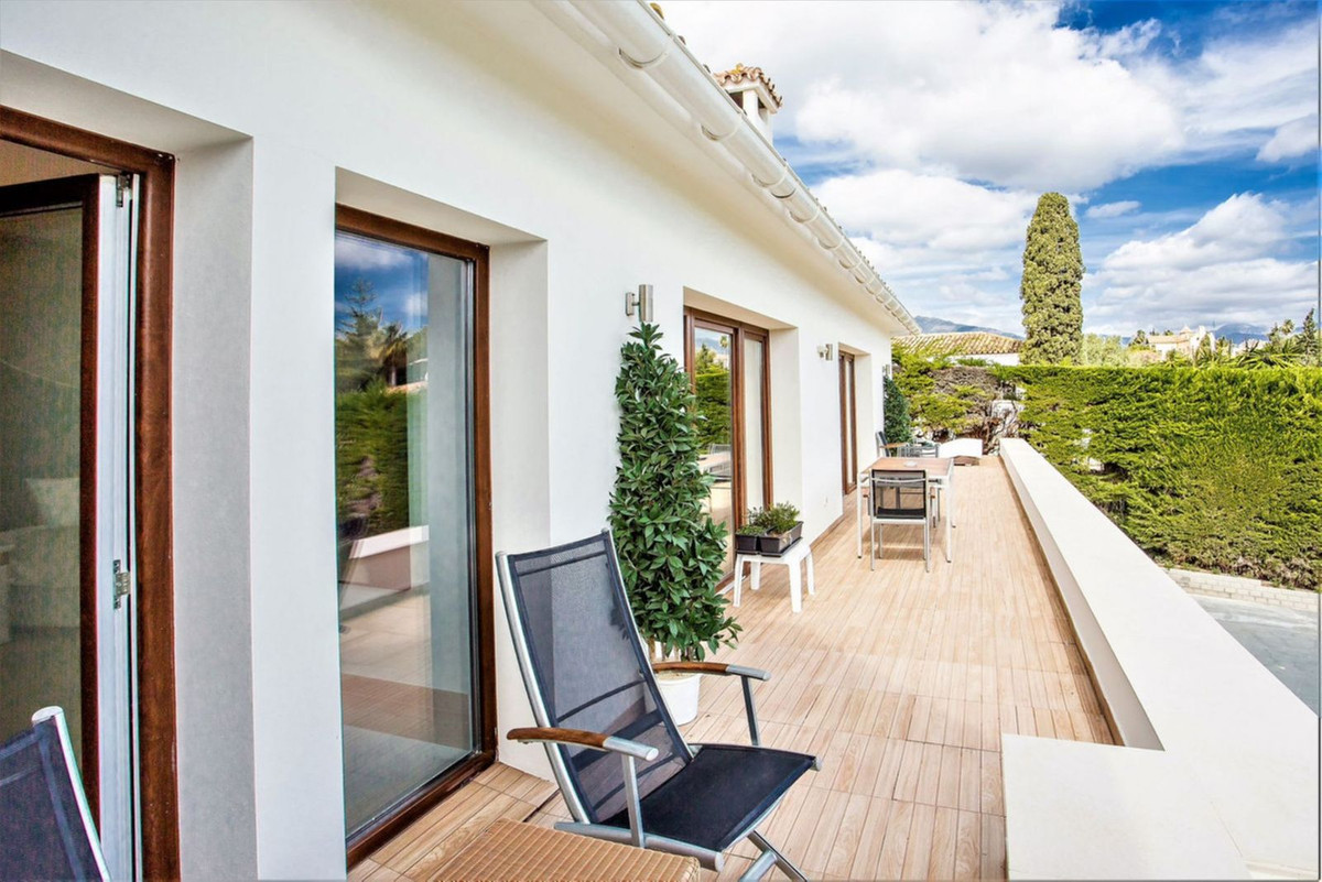 Se vende Villa - Chalet de 7 dormitorios en Costa Del Sol, Málaga, España