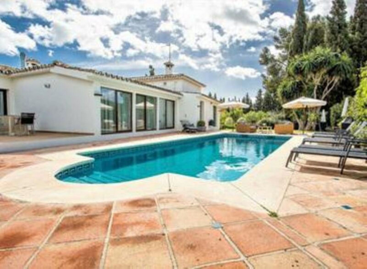 Se vende Villa - Chalet de 7 dormitorios en Costa Del Sol, Málaga, España