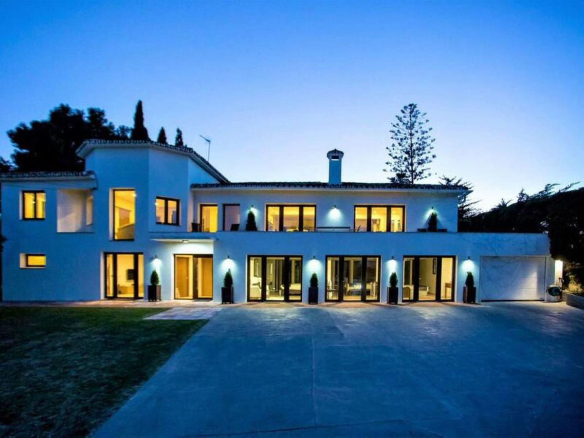 Se vende Villa - Chalet de 7 dormitorios en Costa Del Sol, Málaga, España