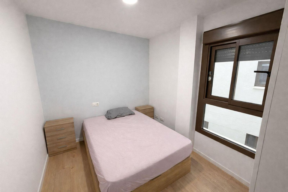 Se vende Apartamento Planta Media de 2 dormitorios en Costa Del Sol, Málaga, España