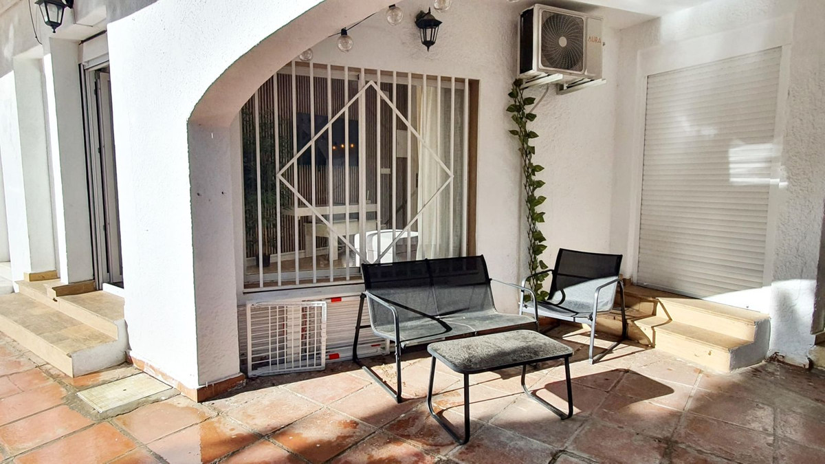 Se vende Apartamento Planta Baja de 2 dormitorios en Costa Del Sol, Málaga, España
