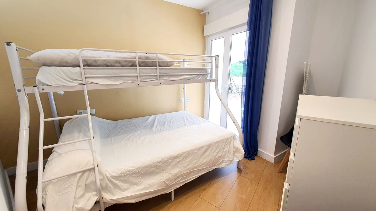 Se vende Apartamento Planta Baja de 2 dormitorios en Costa Del Sol, Málaga, España