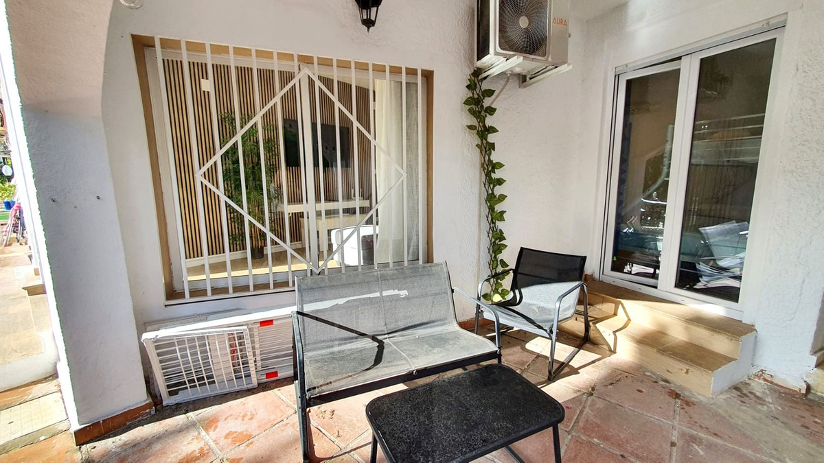 Se vende Apartamento Planta Baja de 2 dormitorios en Costa Del Sol, Málaga, España