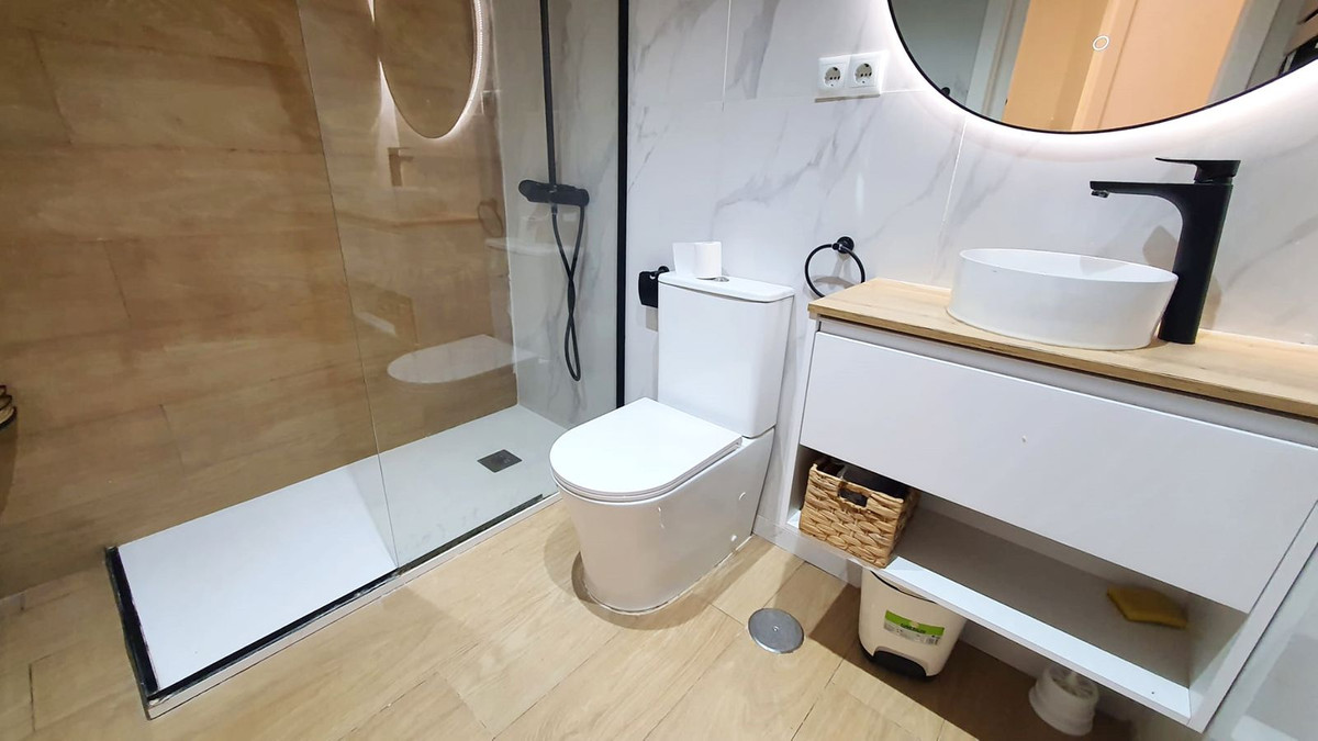 Se vende Apartamento Planta Baja de 2 dormitorios en Costa Del Sol, Málaga, España