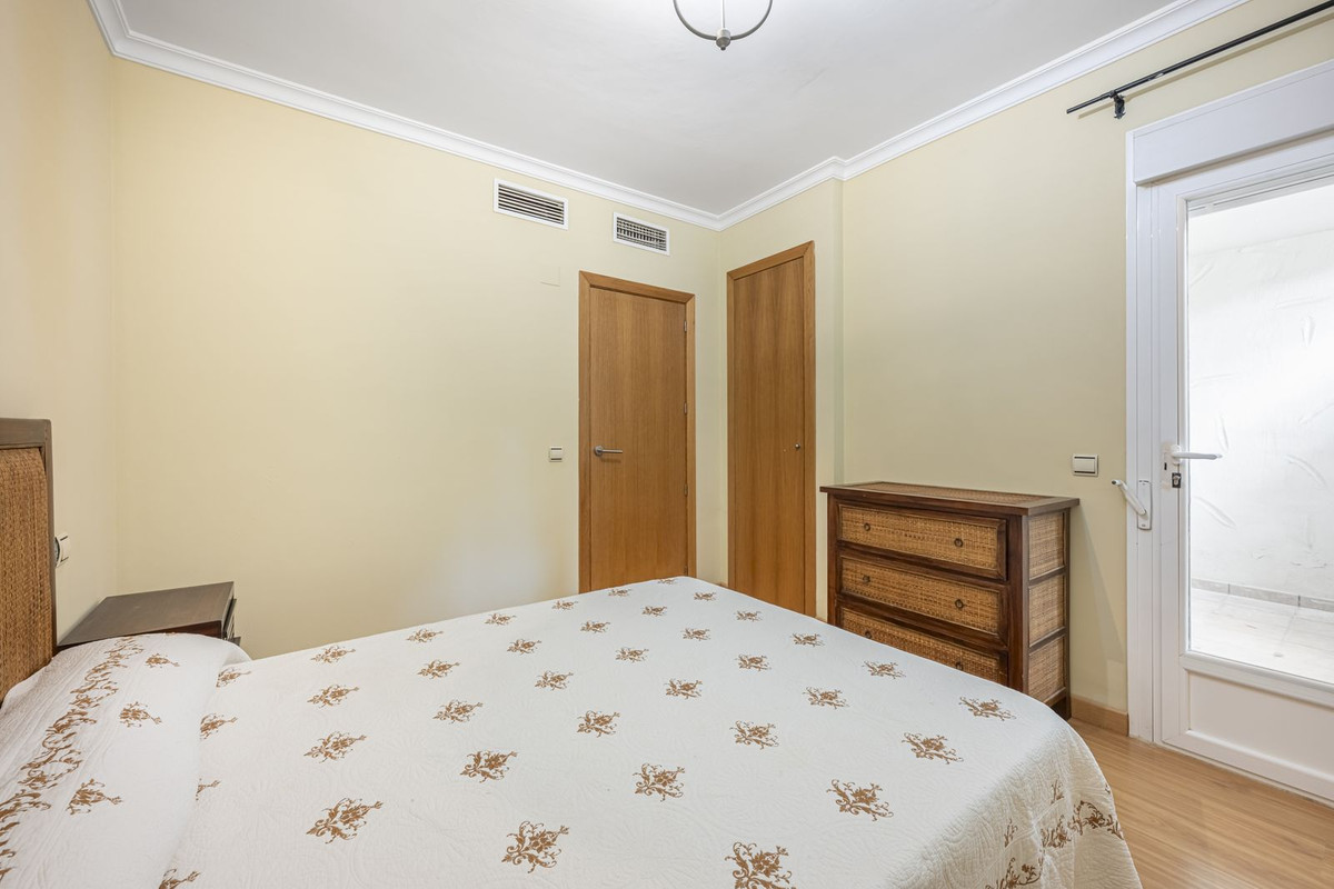2 Bed Apartment for sale in Estepona Costa Del Sol, Málaga, Spain