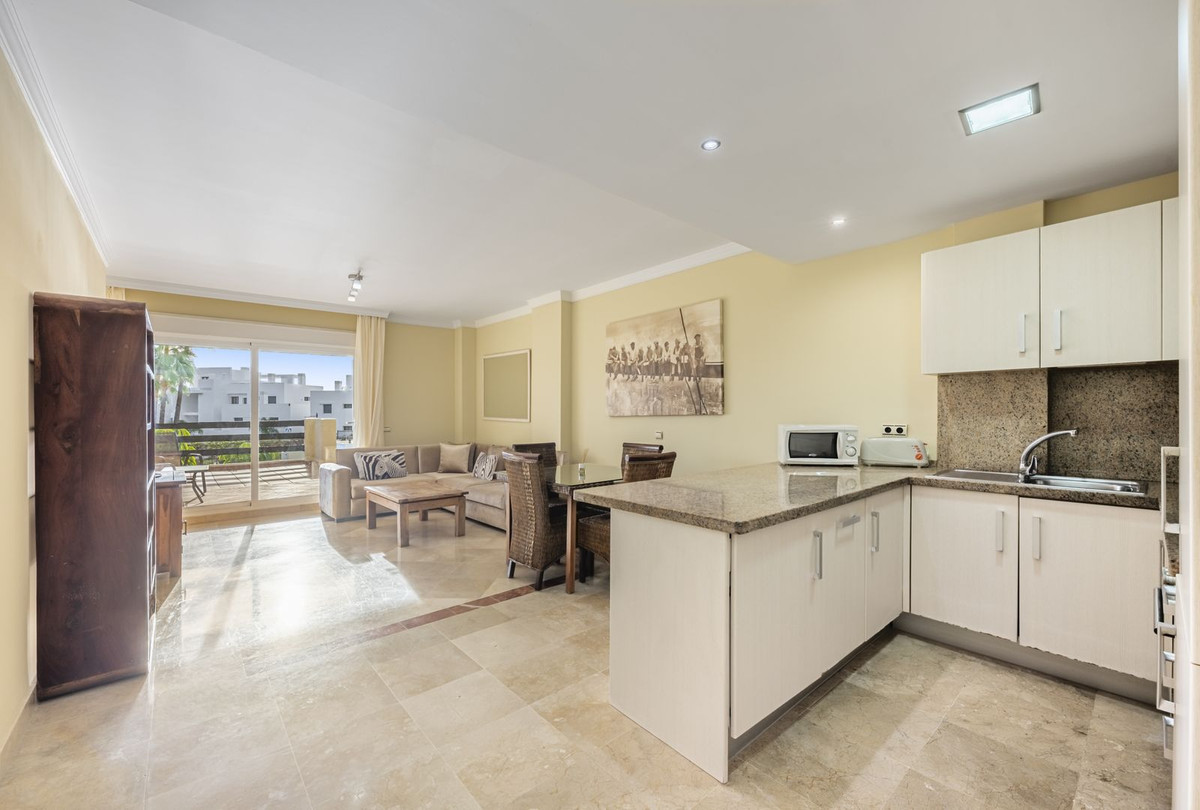 2 Bed Apartment for sale in Estepona Costa Del Sol, Málaga, Spain