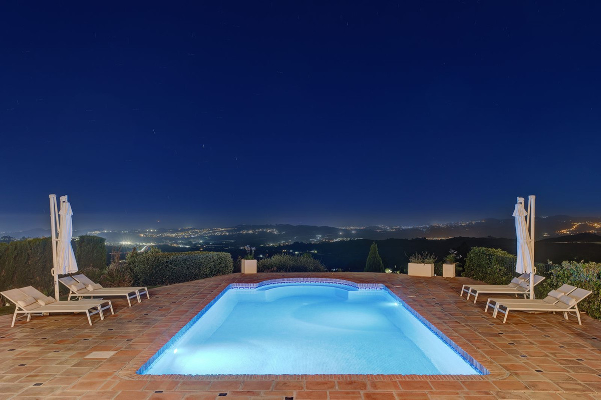 6 Bed Townhouse for sale in Mijas Costa Del Sol, Málaga, Spain