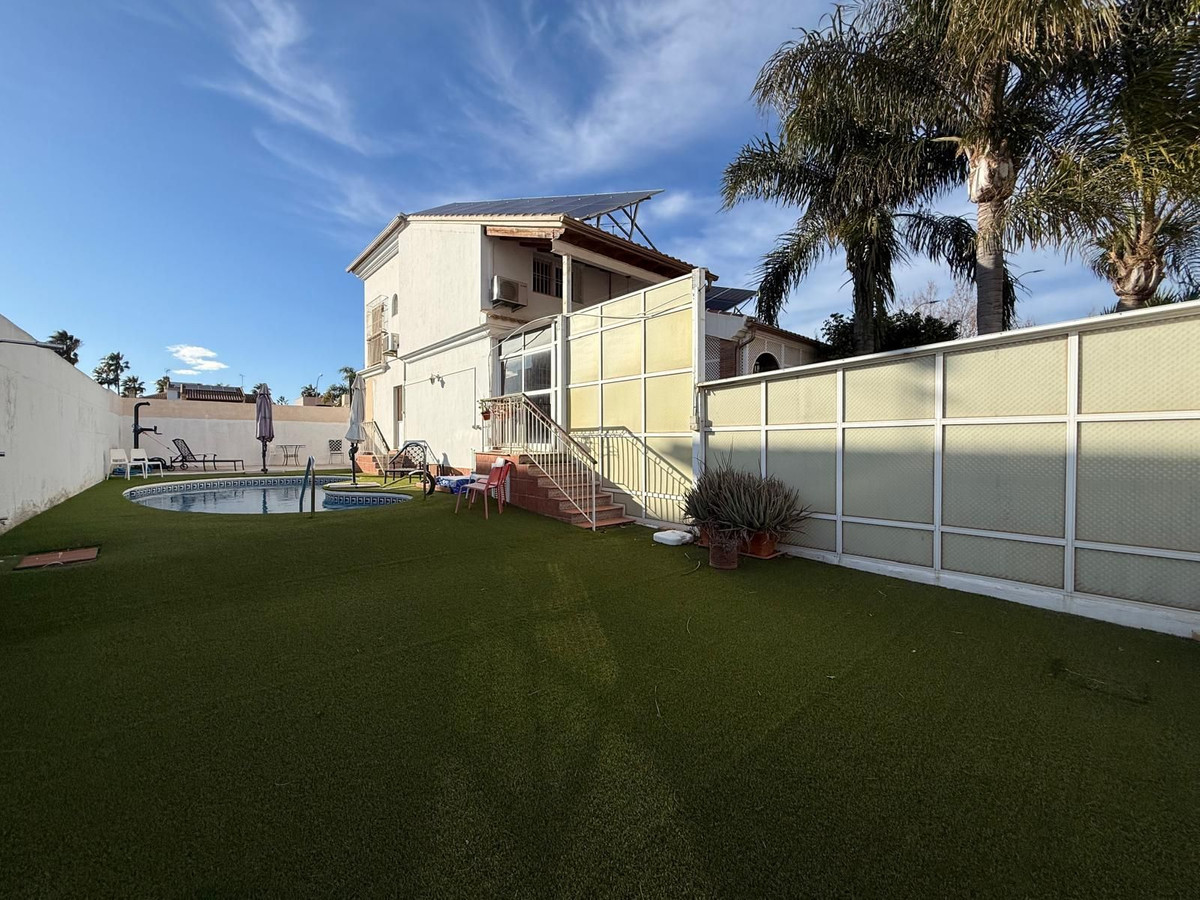 Se vende Villa - Chalet de 4 dormitorios en Costa Calida, Murcia, España