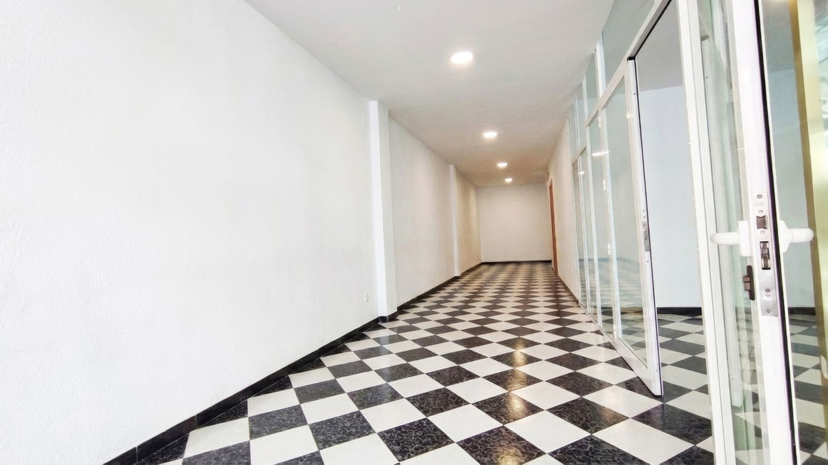 Se vende Tienda  en Costa Del Sol, Málaga, España