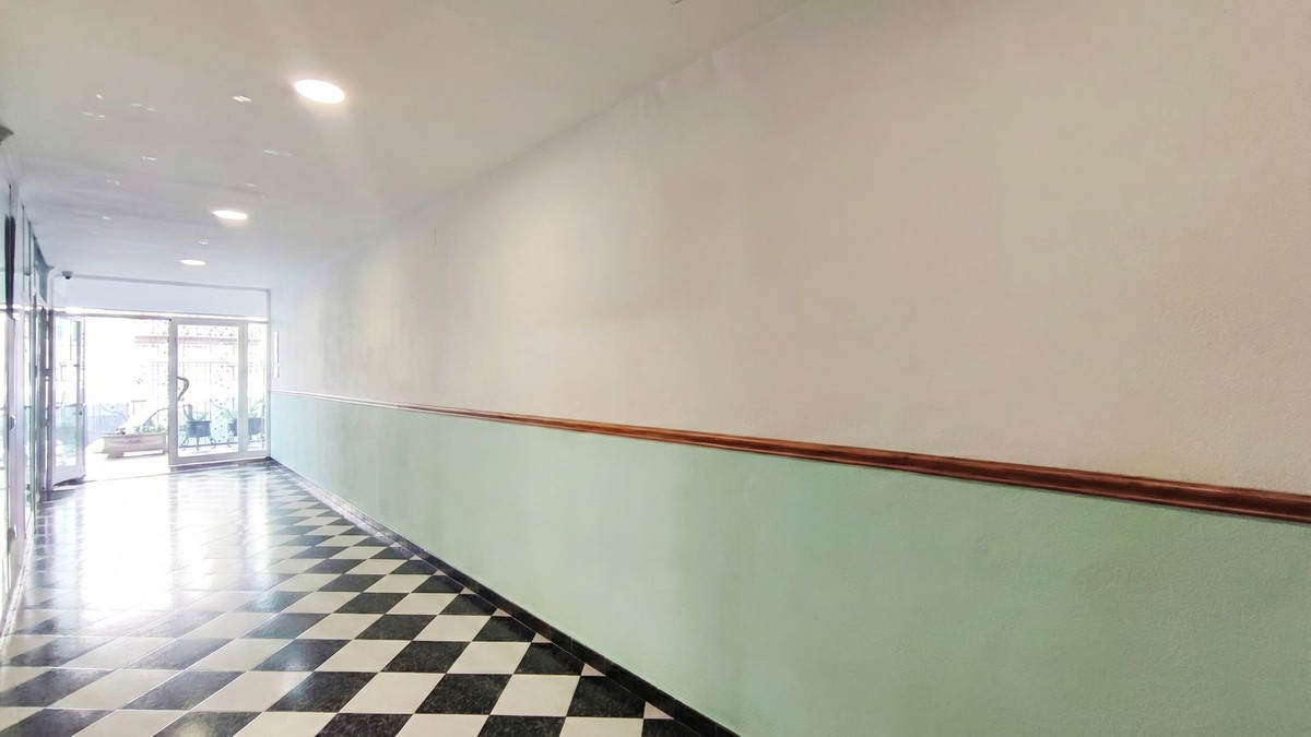 Se vende Tienda  en Costa Del Sol, Málaga, España