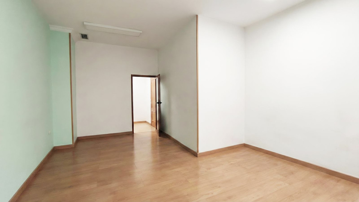 Se vende Tienda  en Costa Del Sol, Málaga, España