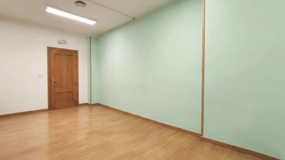 Se vende Tienda  en Costa Del Sol, Málaga, España