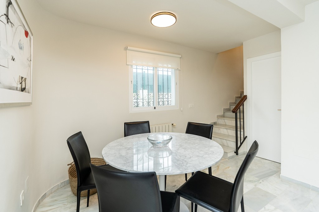 4 Bed Townhouse for sale in Marbesa Costa Del Sol, Málaga, Spain