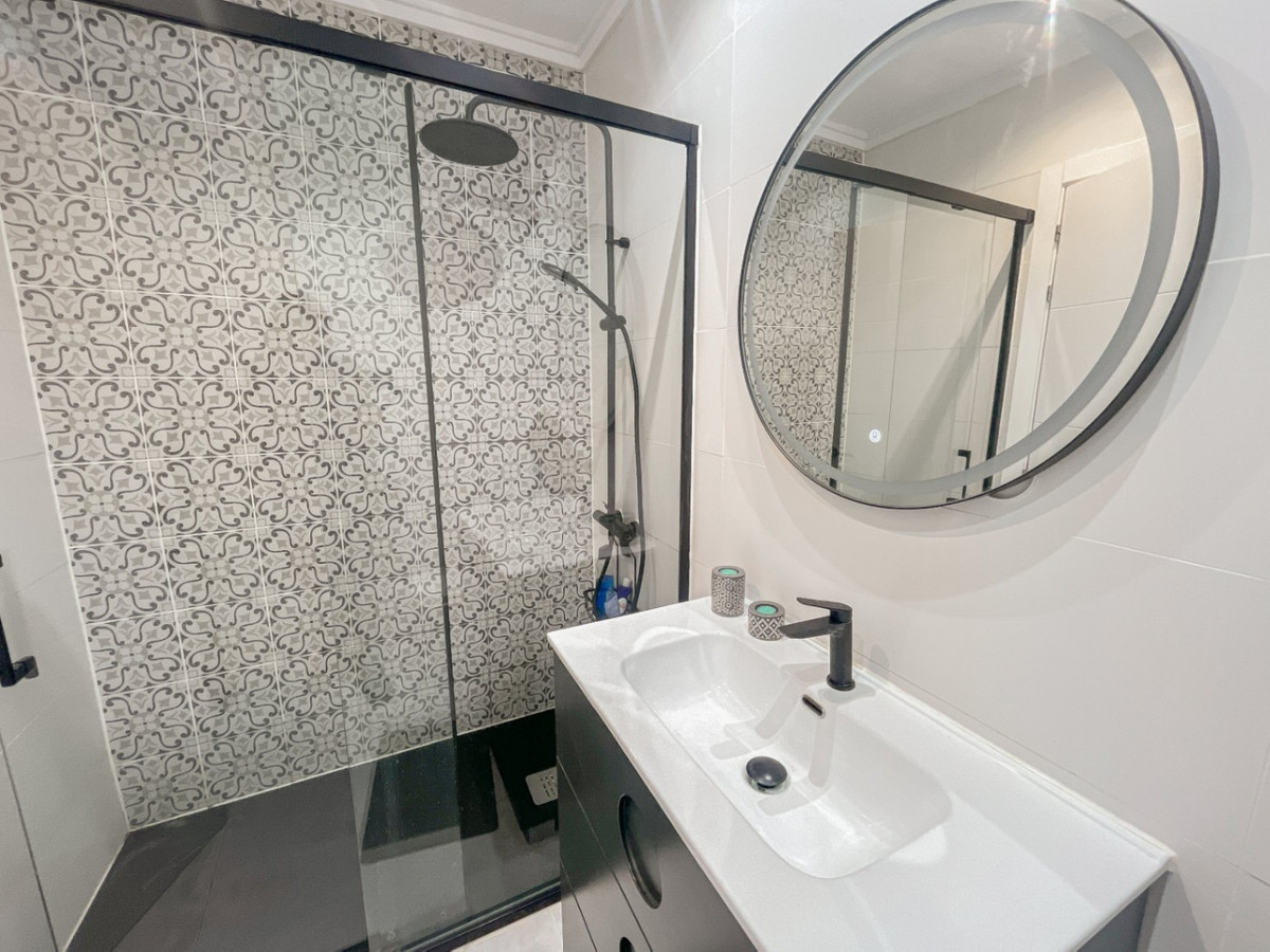 Se vende Apartamento Planta Baja de 2 dormitorios en Costa Blanca, Alicante, España