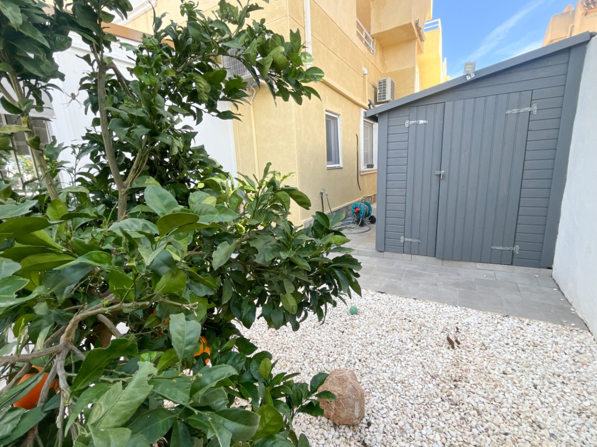 Se vende Apartamento Planta Baja de 2 dormitorios en Costa Blanca, Alicante, España