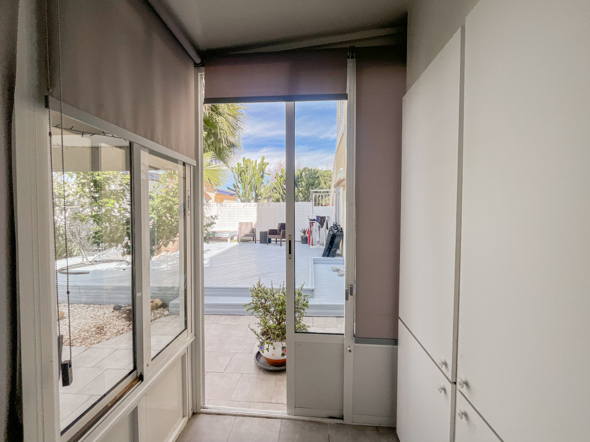 Se vende Apartamento Planta Baja de 2 dormitorios en Costa Blanca, Alicante, España