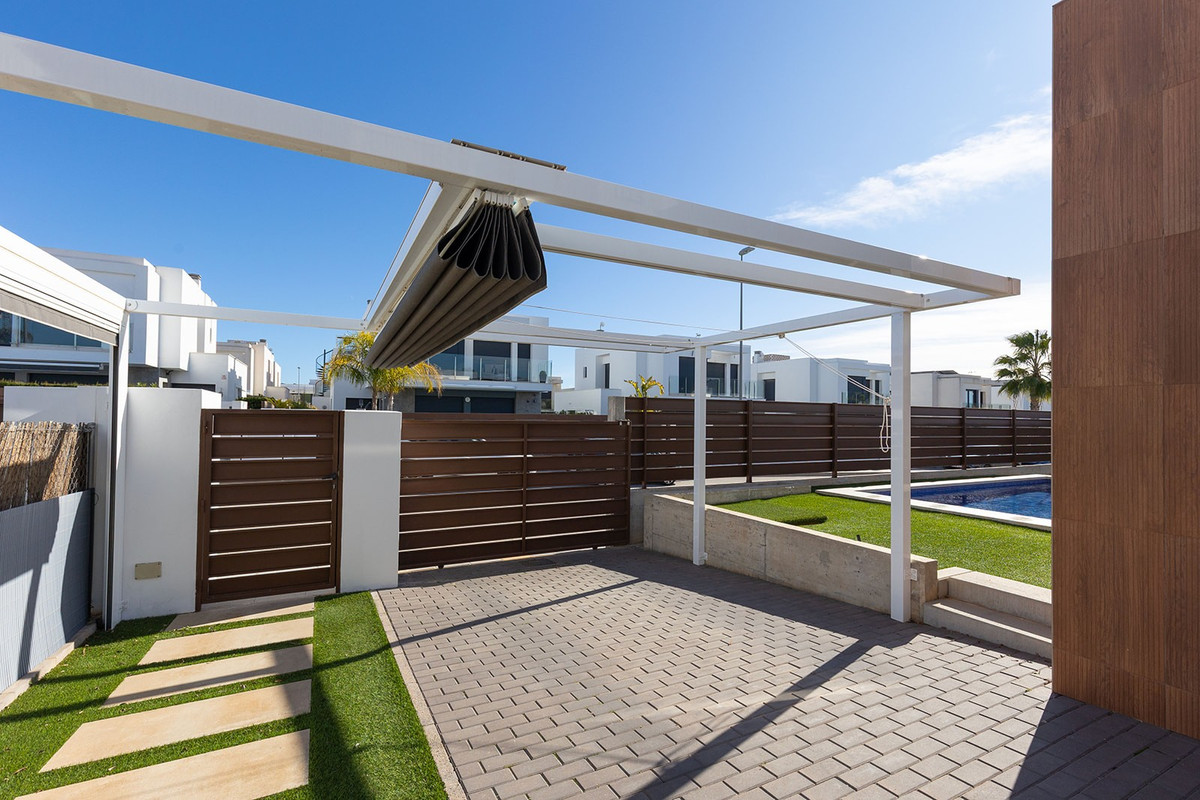 3 Bed Townhouse for sale in Orihuela Costa Costa Blanca, Alicante, Spain