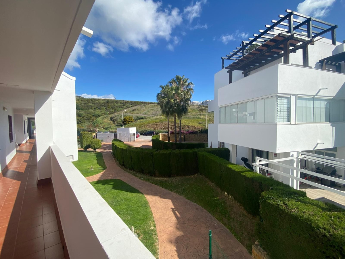 Se vende Apartamento Planta Media de 2 dormitorios en Costa Del Sol, Málaga, España