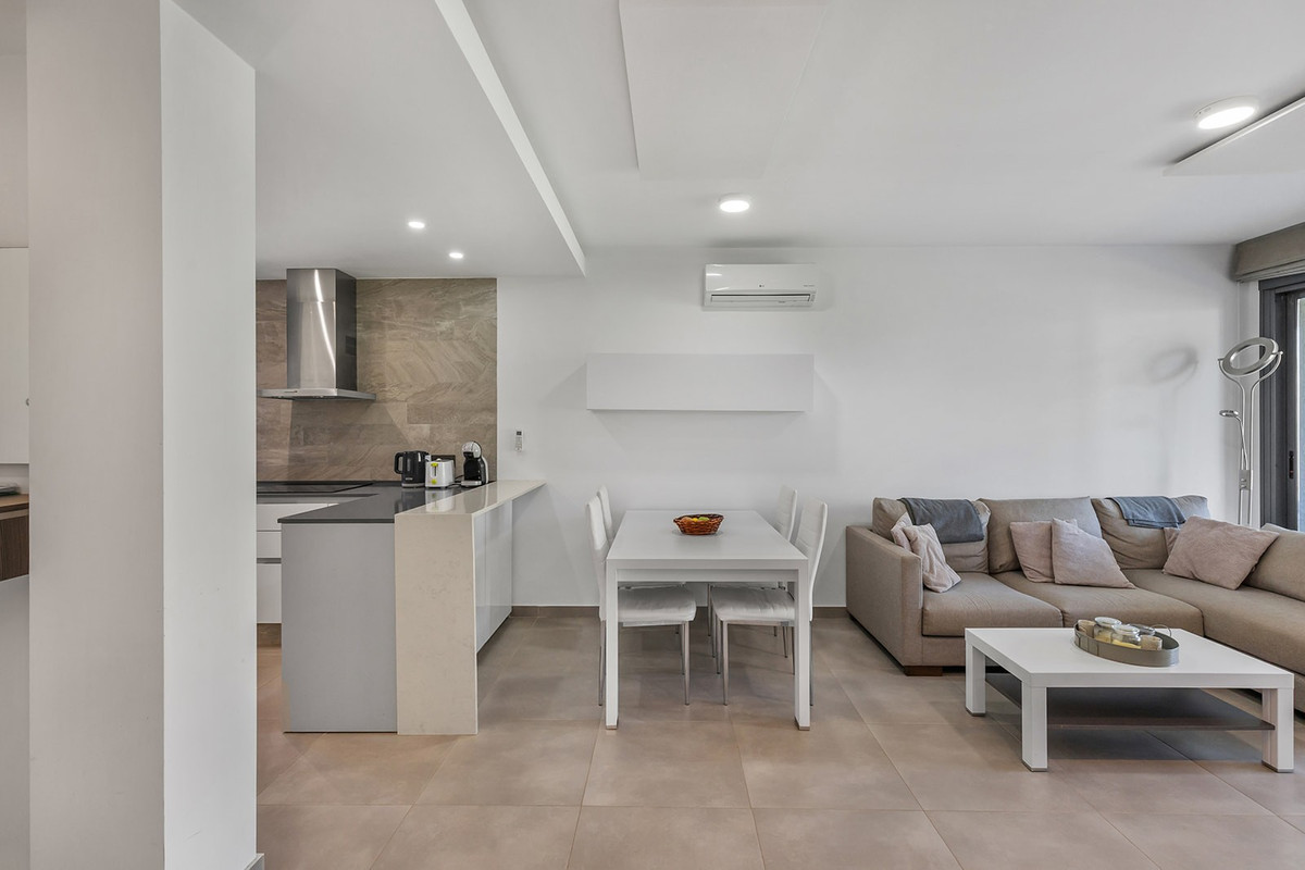 Se vende Apartamento Planta Baja de 2 dormitorios en Costa Blanca, Alicante, España